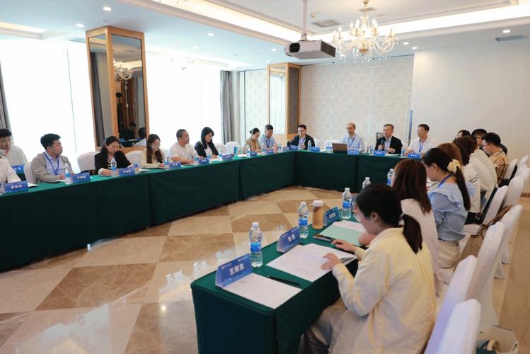 我校承办全国中医药行业高等教育"十五五"规划教材编写会议